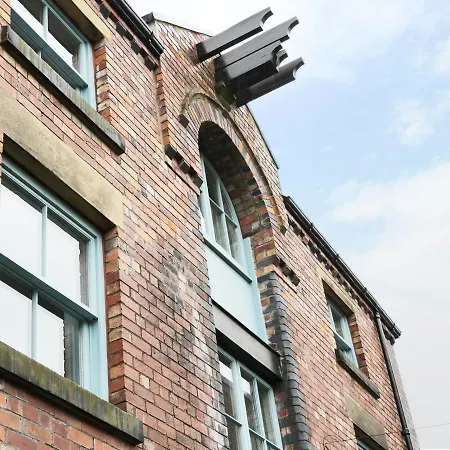 1 Warehouse Apartments, Dom wakacyjny