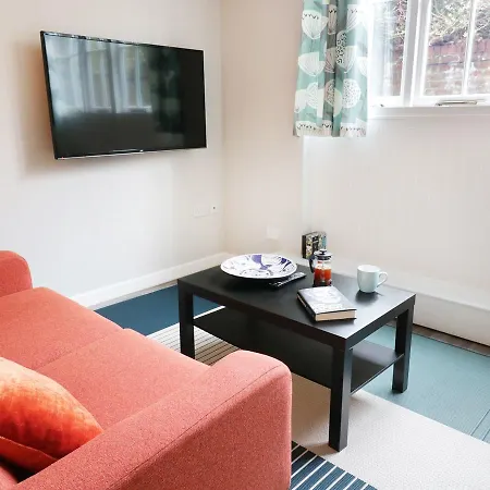 1 Warehouse Apartments, بيت للعطل ألفرستون
